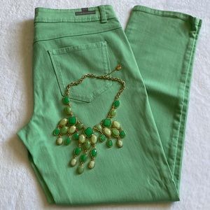 Women’s jeans size 10 used ones good condition and necklace